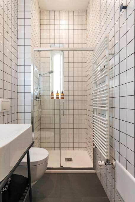 Casa Naba, Bilocale In China Town Apartment Milan Bagian luar foto